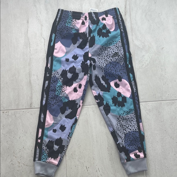 adidas Kids Multicolor Patterned Sweatpants - Picture 2 of 5